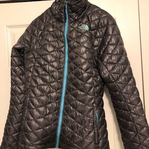 Women’s Grey North Face Thermoball Jacket